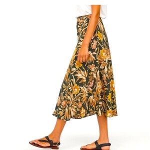 H&M circle skirt  floral size US 8